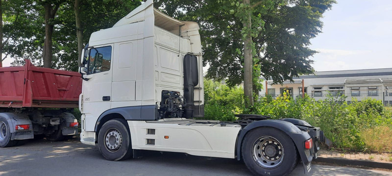 DAF XF106-460PS 1-Hand - Tractor unit: picture 3 DAF XF106-460PS 1-Hand - Tractor unit: picture 3