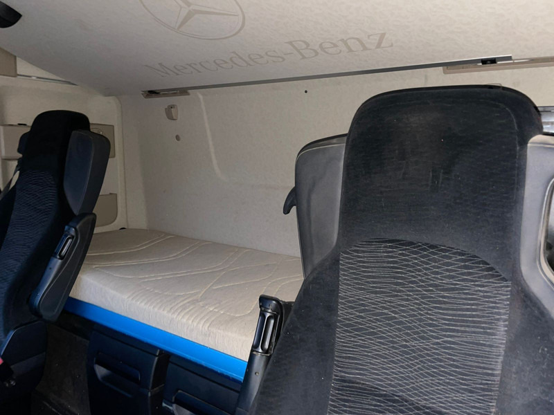 Mercedes-Benz 1845 Arocs 4x4 HD 1-Hand on lease Mercedes-Benz 1845 Arocs 4x4 HD 1-Hand: picture 15 Mercedes-Benz 1845 Arocs 4x4 HD 1-Hand on lease Mercedes-Benz 1845 Arocs 4x4 HD 1-Hand: picture 15