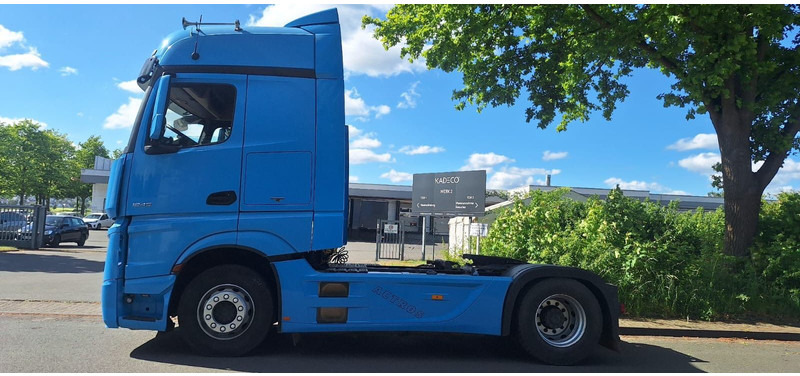 Mercedes-Benz 1845 SZM Mega Spacs Vollausst - Tractor unit: picture 3 Mercedes-Benz 1845 SZM Mega Spacs Vollausst - Tractor unit: picture 3