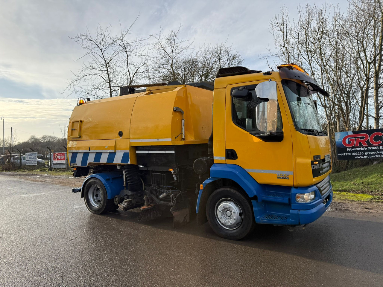 Dropside/ Flatbed truck 2010 DAF LF 55.220 Road Sweeper: picture 9