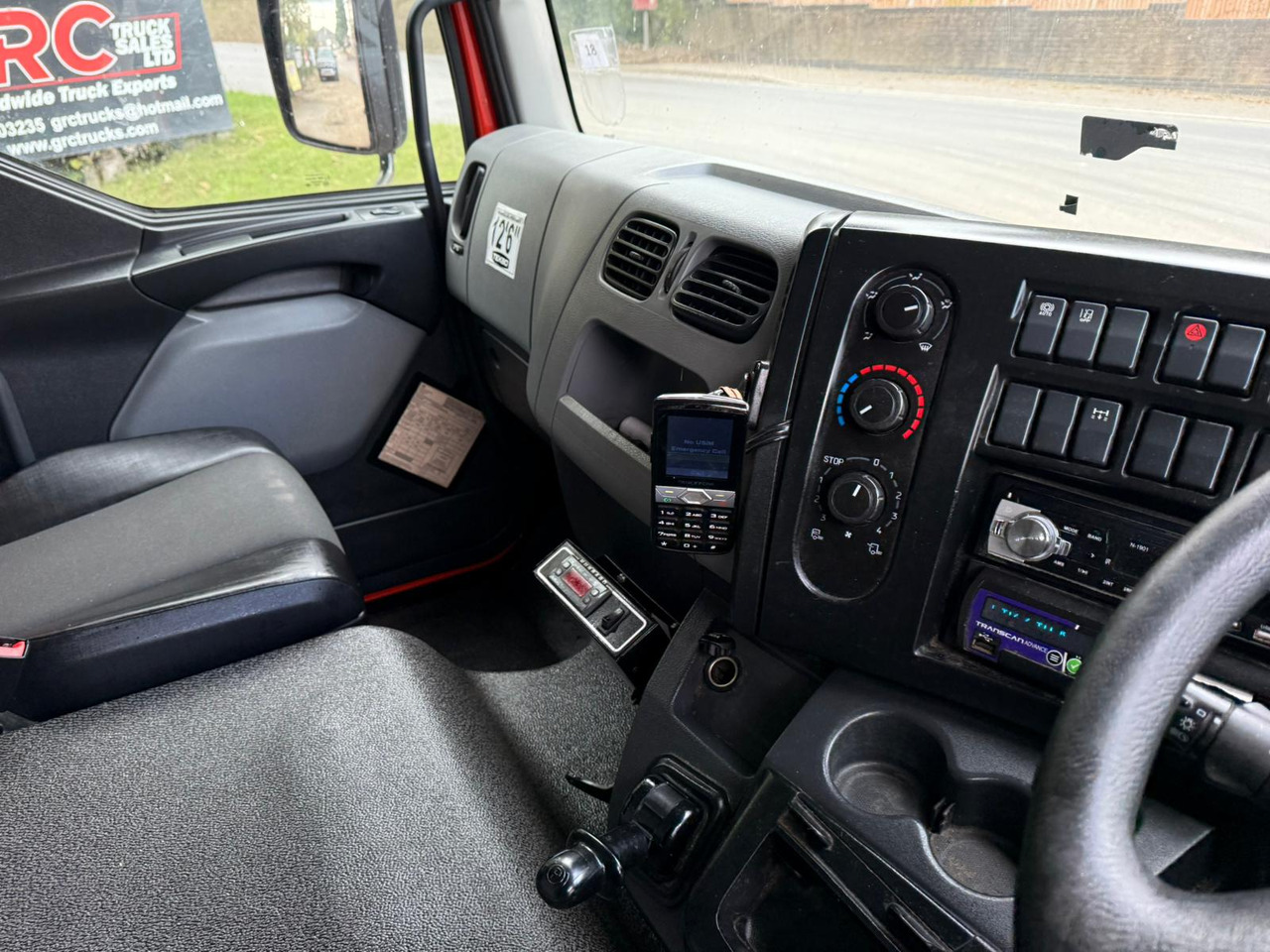 Refrigerator truck 2018 Renault D Refrigerated Truck: picture 36