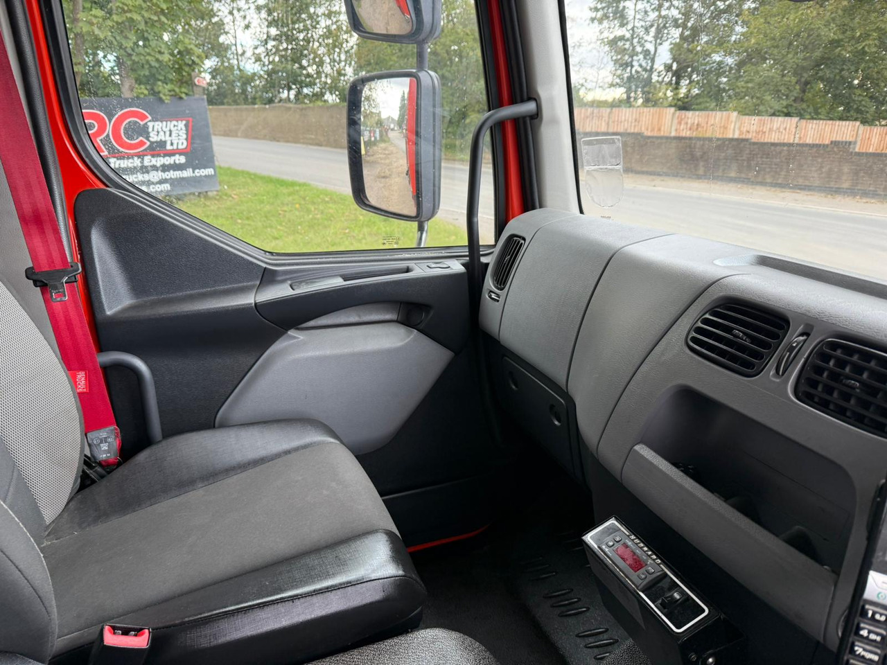 Refrigerator truck 2018 Renault D Refrigerated Truck: picture 33