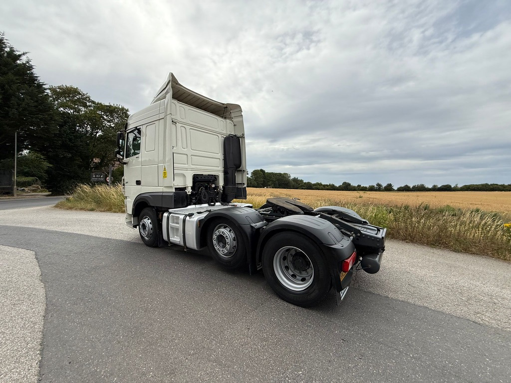 Tractor unit 2020 DAF XF 480 Tractor Unit: picture 16