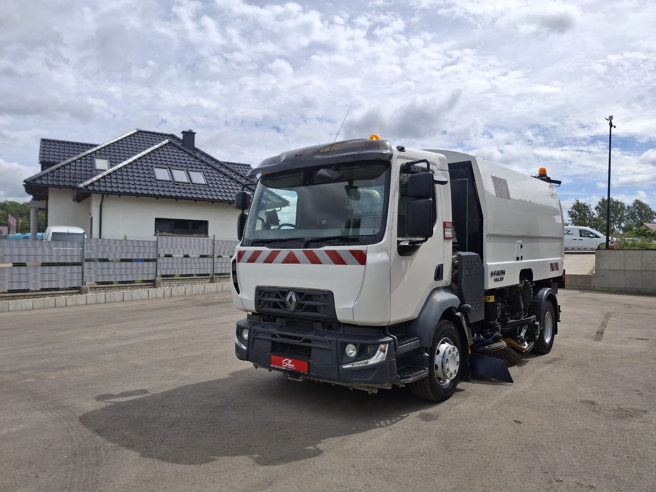 RENAULT D16 Zamiatarka Kehrmaschine FAUN Euro 6 PM10 Szczotki L/R Karcher Rura Do Liści 2 Motoren - Road sweeper: picture 2 RENAULT D16 Zamiatarka Kehrmaschine FAUN Euro 6 PM10 Szczotki L/R Karcher Rura Do Liści 2 Motoren - Road sweeper: picture 2