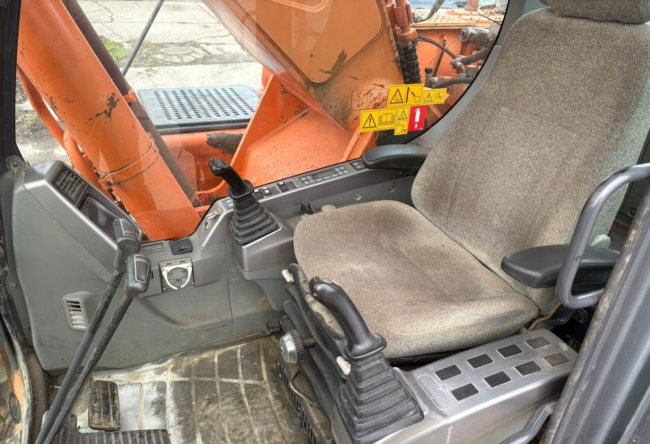 Crawler excavator Doosan DX 340 LC long reach 17m: picture 18