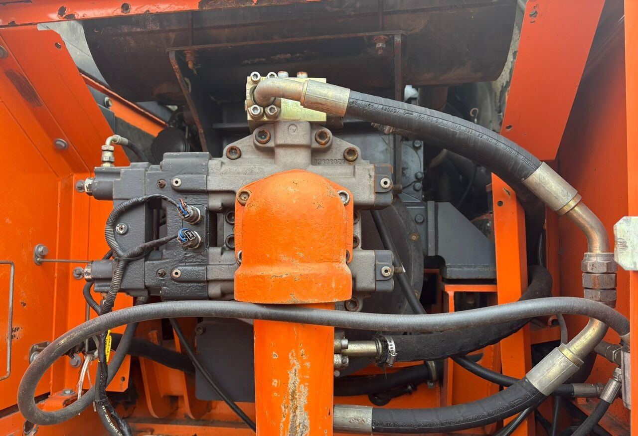 Crawler excavator Doosan DX 340 LC long reach 17m: picture 23