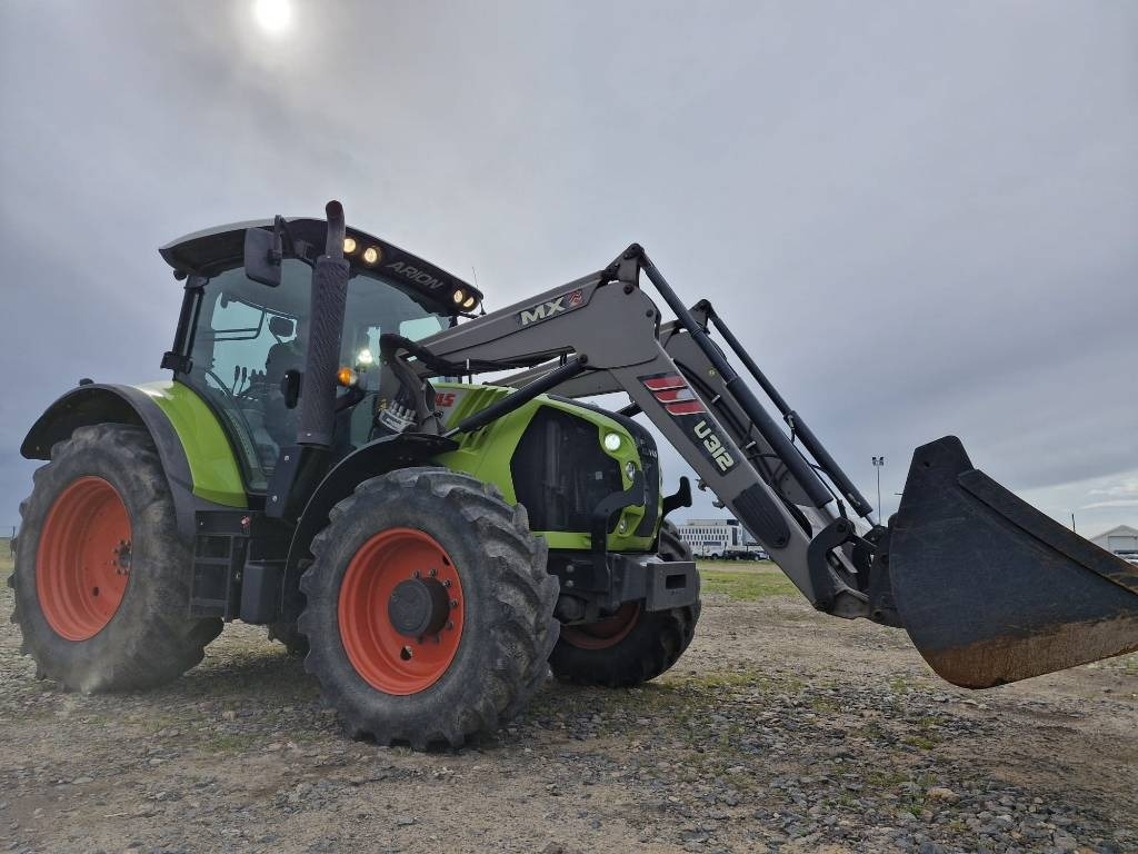 Claas Claas Arion 530 - Farm tractor: picture 1 Claas Claas Arion 530 - Farm tractor: picture 1