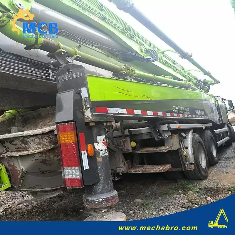 ZOOMLION ZLJ5440THBKF - Concrete pump truck: picture 4 ZOOMLION ZLJ5440THBKF - Concrete pump truck: picture 4