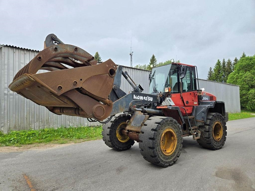 Komatsu WA200PZ-6 - Wheel loader: picture 1 Komatsu WA200PZ-6 - Wheel loader: picture 1