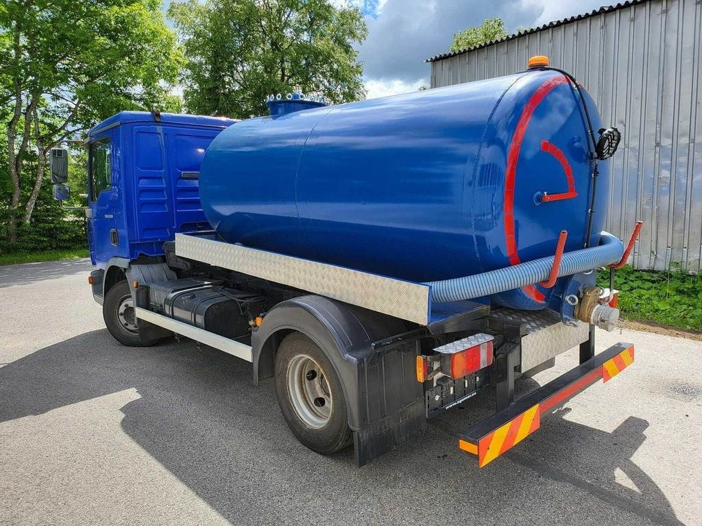 MAN TGL 8.180 4X2 VACUUM 4m³ - Vacuum truck: picture 3 MAN TGL 8.180 4X2 VACUUM 4m³ - Vacuum truck: picture 3