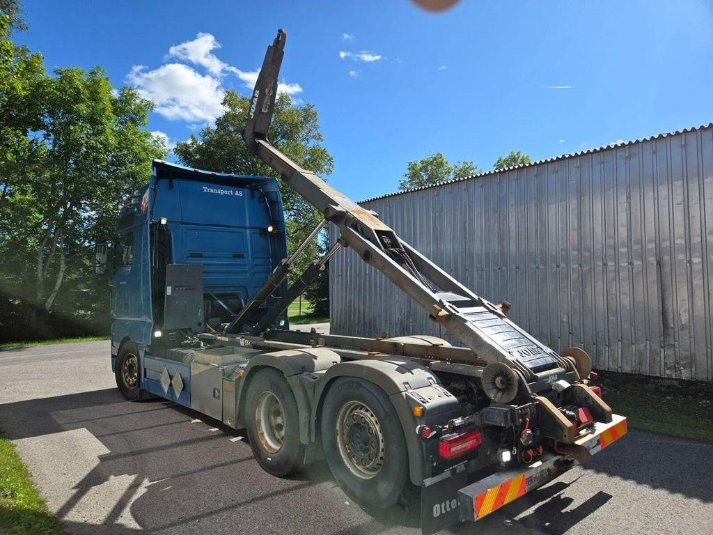 MAN TGX26.580 6X2 JOAB - Hook lift truck: picture 4 MAN TGX26.580 6X2 JOAB - Hook lift truck: picture 4