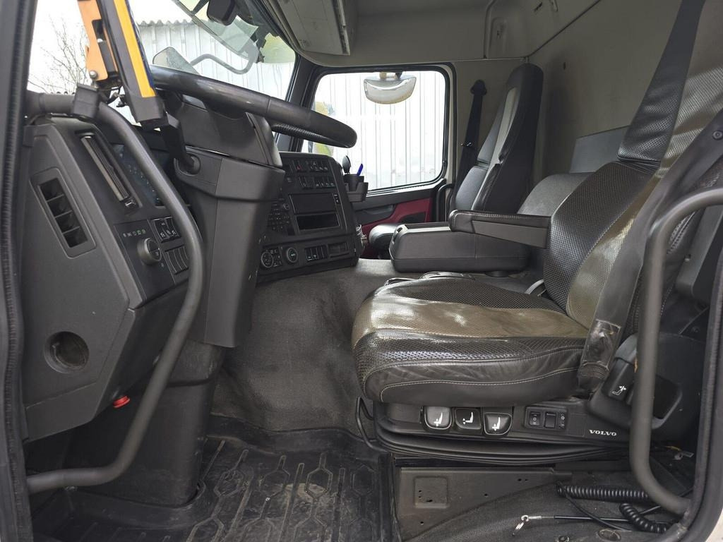 Volvo FMX340 4X2 JOAB 2 CONTAINERS  - Skip loader truck: picture 5 Volvo FMX340 4X2 JOAB 2 CONTAINERS  - Skip loader truck: picture 5