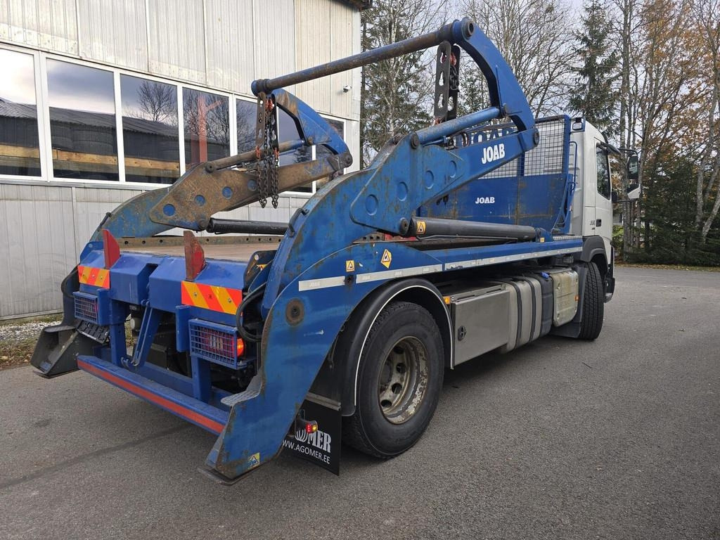 Volvo FMX340 4X2 JOAB 2 CONTAINERS  - Skip loader truck: picture 3 Volvo FMX340 4X2 JOAB 2 CONTAINERS  - Skip loader truck: picture 3