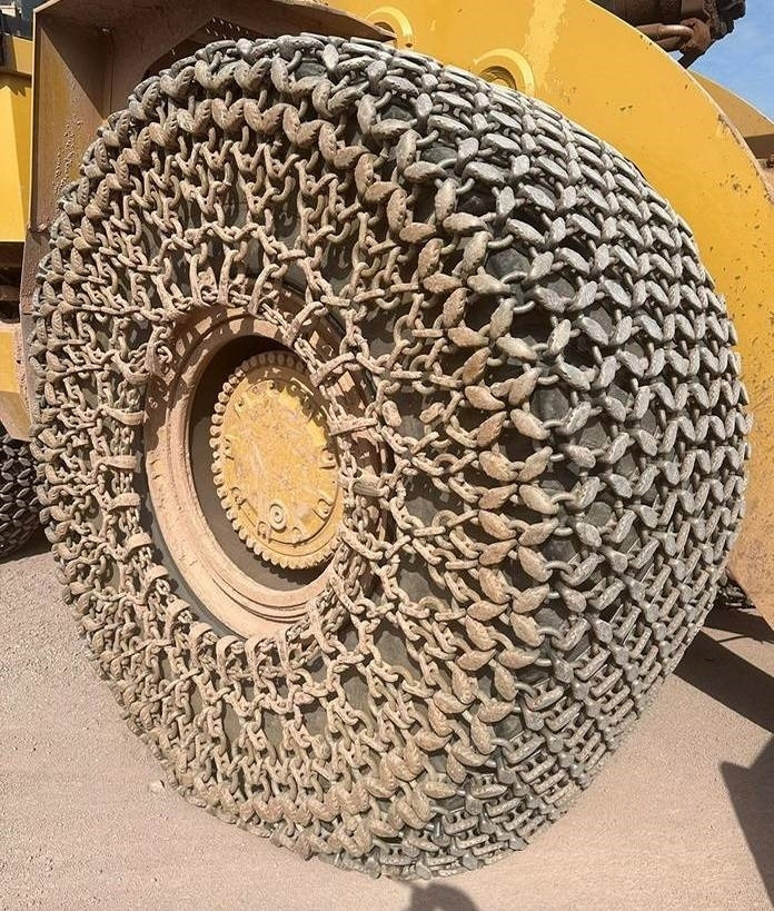 4 x Chains for wheel size 45/65R39 - Wheels and tires for Construction machinery: picture 1 4 x Chains for wheel size 45/65R39 - Wheels and tires for Construction machinery: picture 1