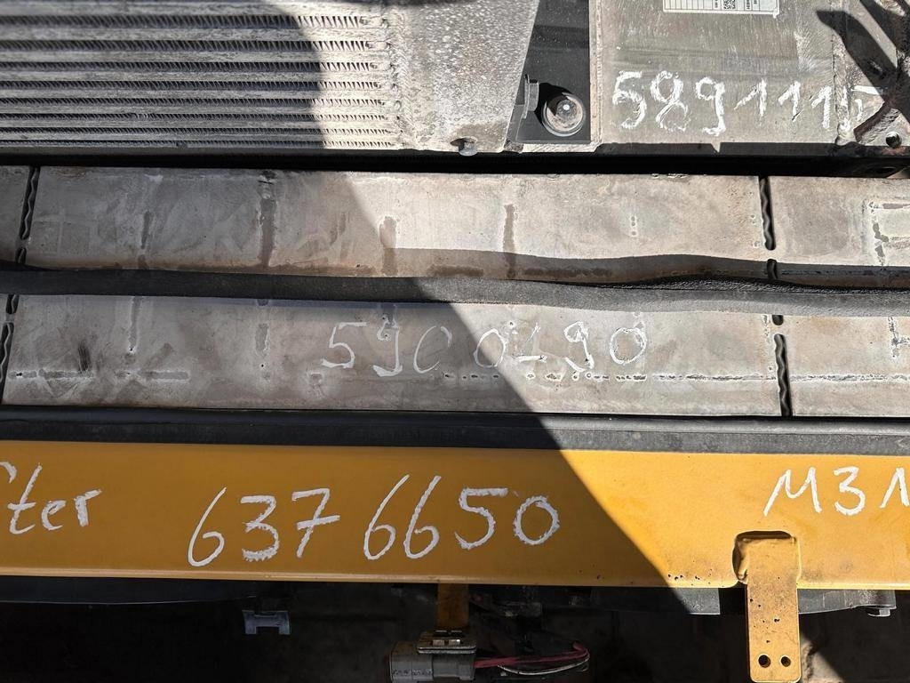 CAT 590-0290 - Kühlerblock - Radiator for Construction machinery: picture 1 CAT 590-0290 - Kühlerblock - Radiator for Construction machinery: picture 1