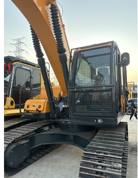 Crawler excavator 2019 Hyundai 225-9: picture 12