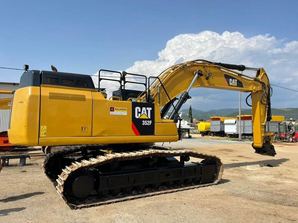 CAT 352FL - Crawler excavator: picture 1 CAT 352FL - Crawler excavator: picture 1