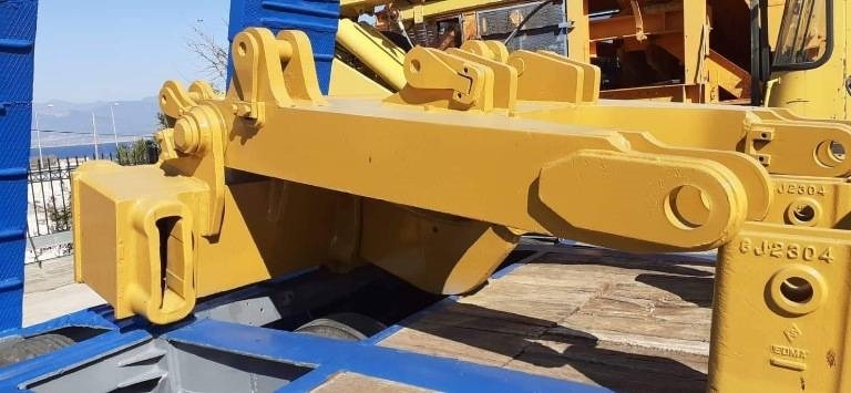 CAT MULTISHANK RIPPER FOR D7G/H - Bulldozer: picture 1 CAT MULTISHANK RIPPER FOR D7G/H - Bulldozer: picture 1