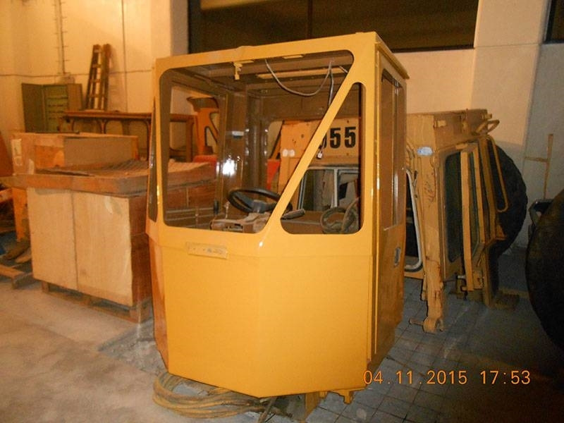 CAT ORIGINAL CAT 988B RESTORE CABIN - Cab for Construction machinery: picture 3 CAT ORIGINAL CAT 988B RESTORE CABIN - Cab for Construction machinery: picture 3