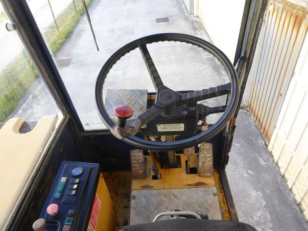 Fiori DB400E - Concrete mixer truck: picture 3 Fiori DB400E - Concrete mixer truck: picture 3