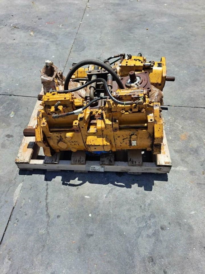 HYDRAULIC PUMPS AND ROTATION HYDROMOTOR FOR CAT 38 - Hydraulic pump for Construction machinery: picture 1 HYDRAULIC PUMPS AND ROTATION HYDROMOTOR FOR CAT 38 - Hydraulic pump for Construction machinery: picture 1