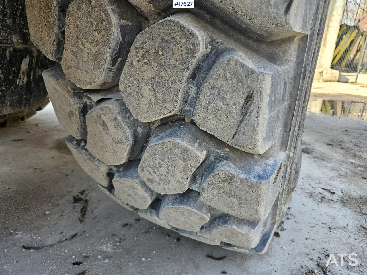 Wheel loader 2008 Komatsu  WA 320-5: picture 19