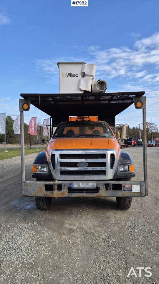 Lift for maintenance and assembly work FORD F750 (2013) - Truck mounted aerial platform: picture 2 Lift for maintenance and assembly work FORD F750 (2013) - Truck mounted aerial platform: picture 2