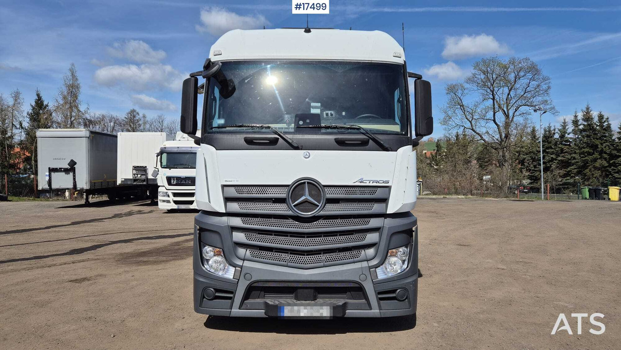 Truck tractor MERCEDES-BENZ ACTROS 1845 (2017) - Tractor unit: picture 2 Truck tractor MERCEDES-BENZ ACTROS 1845 (2017) - Tractor unit: picture 2