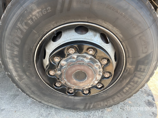 2006 MAN TGA41.430 8x8 Twin-Steer Sleeper Tri/A Dump Truck - Tipper: picture 4 2006 MAN TGA41.430 8x8 Twin-Steer Sleeper Tri/A Dump Truck - Tipper: picture 4