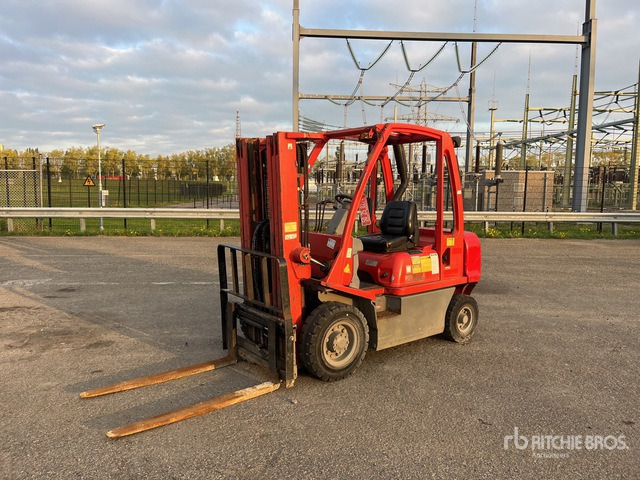 2006 Nissan FD02A25Q Heftruck - Diesel forklift: picture 1 2006 Nissan FD02A25Q Heftruck - Diesel forklift: picture 1