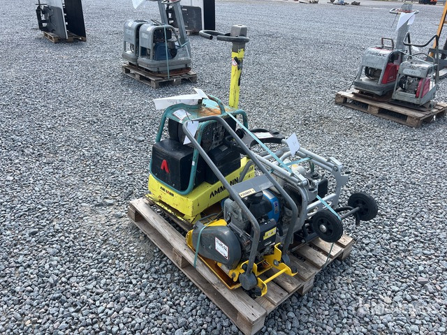 2008 Wacker Neuson VP1030A Vibratory Plate Compactor - Vibratory plate: picture 1 2008 Wacker Neuson VP1030A Vibratory Plate Compactor - Vibratory plate: picture 1