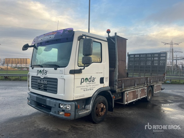 2010 MAN TGL10.180 4x2 Flatbed Truck - Dropside/ Flatbed truck: picture 1 2010 MAN TGL10.180 4x2 Flatbed Truck - Dropside/ Flatbed truck: picture 1