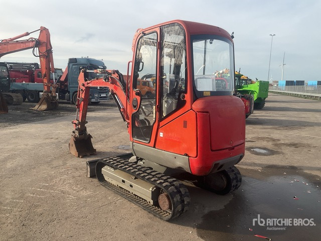 2013 Cat 302.4D Minigraafmachine: <6,6t - Mini excavator: picture 3 2013 Cat 302.4D Minigraafmachine: <6,6t - Mini excavator: picture 3