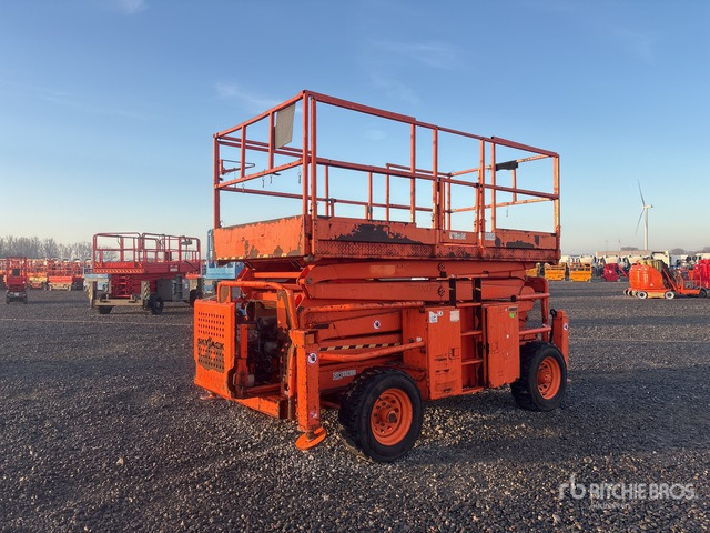 2014 Skyjack SJ8841 Diesel Scissor Lift - Scissor lift: picture 2 2014 Skyjack SJ8841 Diesel Scissor Lift - Scissor lift: picture 2
