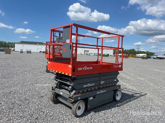 2015 Skyjack SJIII-4626 Electric Scissor Lift - Scissor lift: picture 1 2015 Skyjack SJIII-4626 Electric Scissor Lift - Scissor lift: picture 1