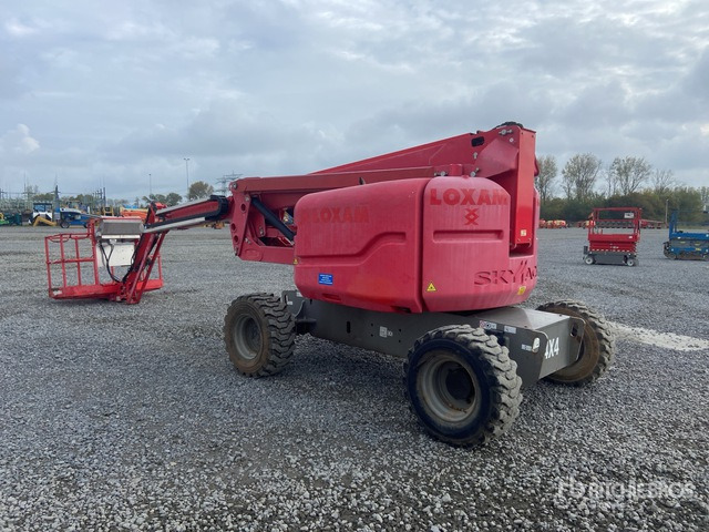 2016 Skyjack SJ63AJ 4WD Diesel Articulating Boom Lift - Articulated boom: picture 4 2016 Skyjack SJ63AJ 4WD Diesel Articulating Boom Lift - Articulated boom: picture 4