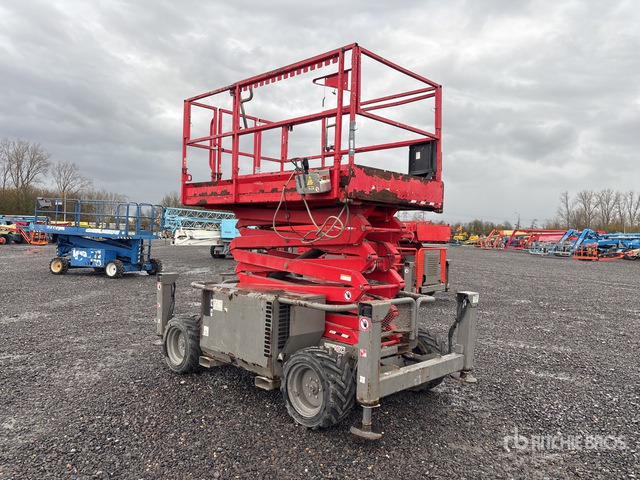 2016 Skyjack SJ6832 RT 4x4 Diesel Scissor Lift - Scissor lift: picture 2 2016 Skyjack SJ6832 RT 4x4 Diesel Scissor Lift - Scissor lift: picture 2