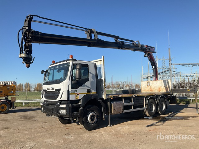 2017 Iveco AD860T 2017 Palfinger on 6x4 Flatbed Truck with Crane - Dropside/ Flatbed truck, Crane truck: picture 1 2017 Iveco AD860T 2017 Palfinger on 6x4 Flatbed Truck with Crane - Dropside/ Flatbed truck, Crane truck: picture 1
