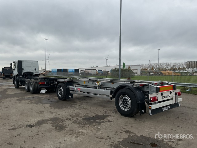 Iveco Trakker 380 T/A Sleeper Truck Tractor - Cab chassis truck, Container transporter/ Swap body trailer: picture 2 Iveco Trakker 380 T/A Sleeper Truck Tractor - Cab chassis truck, Container transporter/ Swap body trailer: picture 2