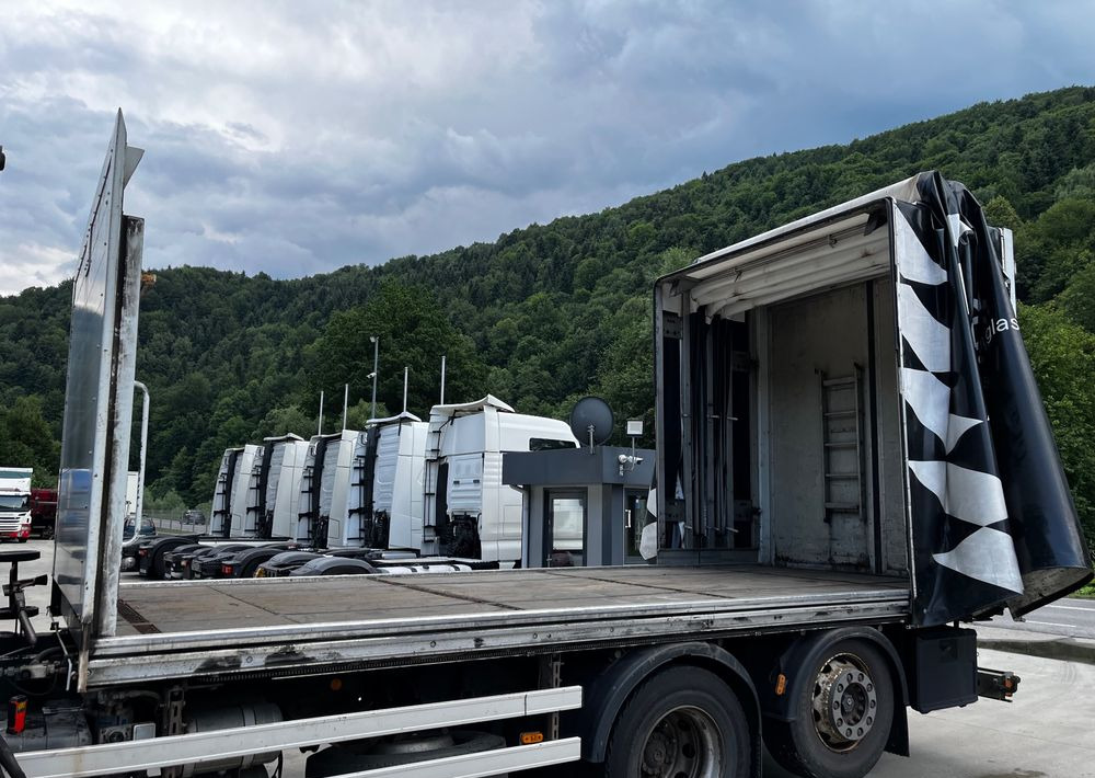 Tractor unit Iveco Stralis 360 // HIAB 144 E4 HIDUO + Radio // Zabudowa 6m // Oś podnoszona: picture 15 Tractor unit Iveco Stralis 360 // HIAB 144 E4 HIDUO + Radio // Zabudowa 6m // Oś podnoszona: picture 15