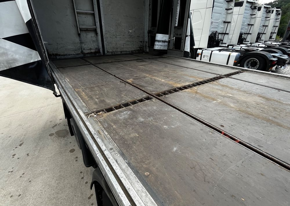 Tractor unit Iveco Stralis 360 // HIAB 144 E4 HIDUO + Radio // Zabudowa 6m // Oś podnoszona: picture 11 Tractor unit Iveco Stralis 360 // HIAB 144 E4 HIDUO + Radio // Zabudowa 6m // Oś podnoszona: picture 11