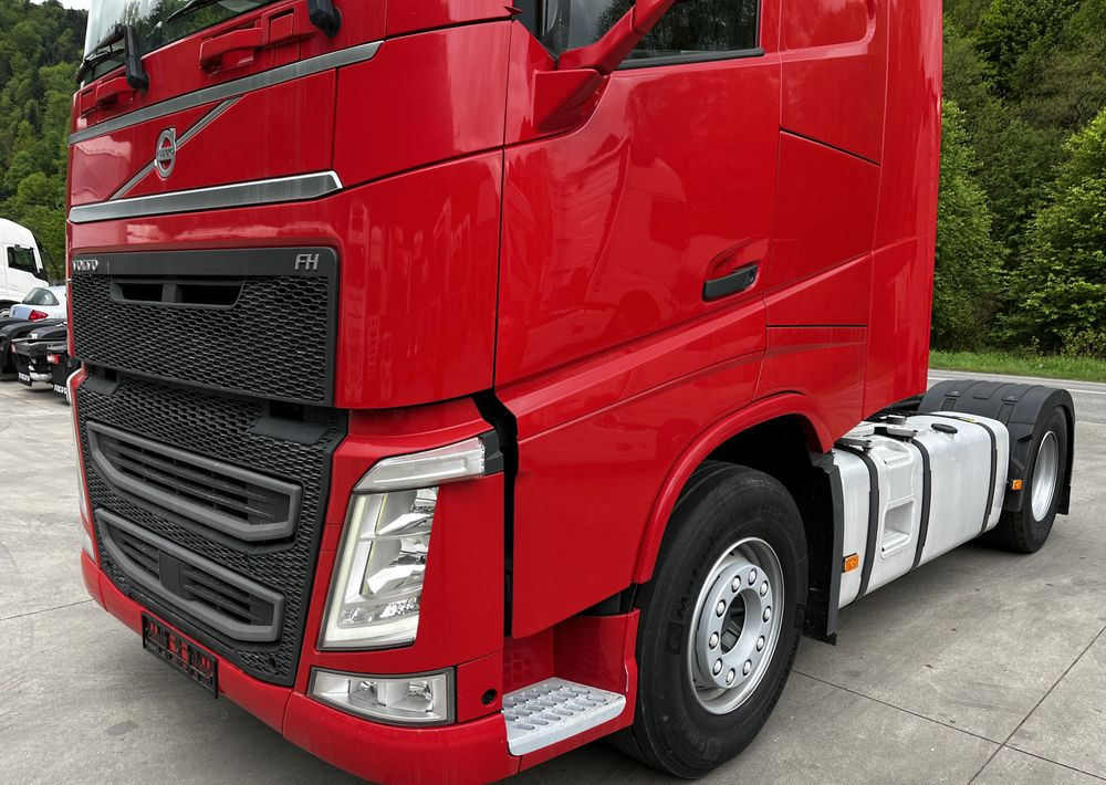 Volvo FH // Standard // 2018 // Duże zbiorniki // Klima postojowa // Radary // Idealny ! - Tractor unit: picture 5 Volvo FH // Standard // 2018 // Duże zbiorniki // Klima postojowa // Radary // Idealny ! - Tractor unit: picture 5