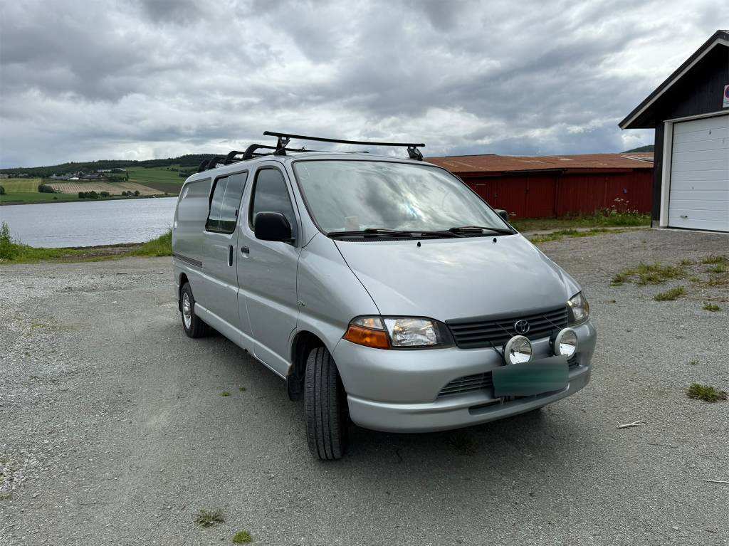Toyota Hiace 4x4 - Panel van: picture 5 Toyota Hiace 4x4 - Panel van: picture 5