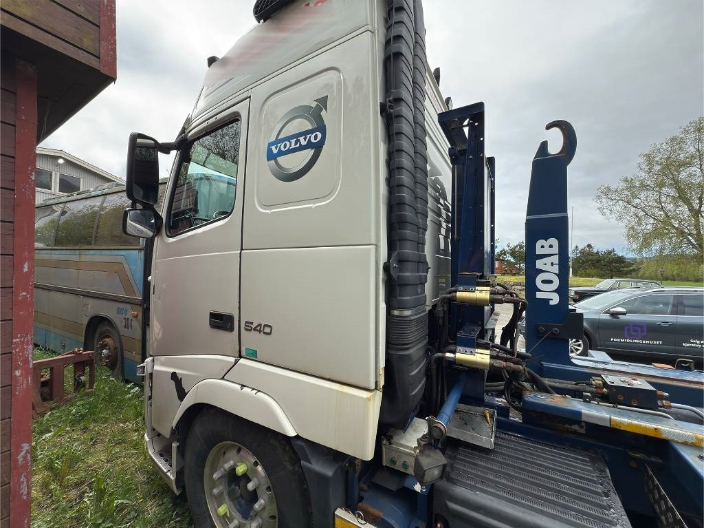 Volvo FH 540 - Hook lift truck: picture 3 Volvo FH 540 - Hook lift truck: picture 3