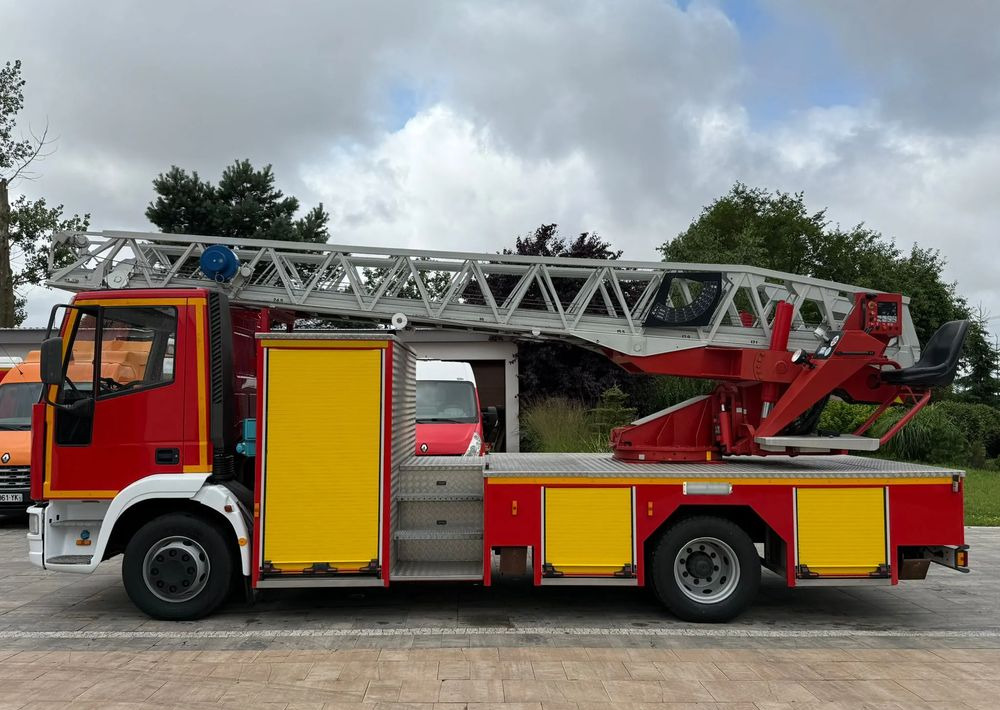 Iveco Eurocargo 130E24 - Fire truck: picture 5 Iveco Eurocargo 130E24 - Fire truck: picture 5