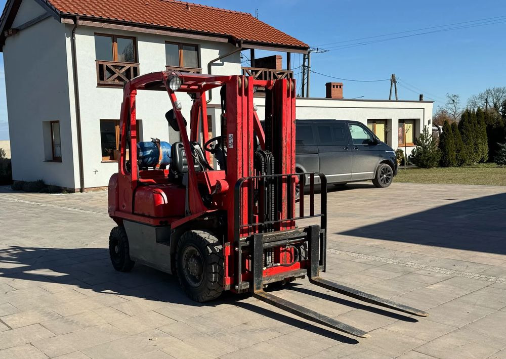 Nissan U1D2A25LQ - LPG forklift: picture 4 Nissan U1D2A25LQ - LPG forklift: picture 4