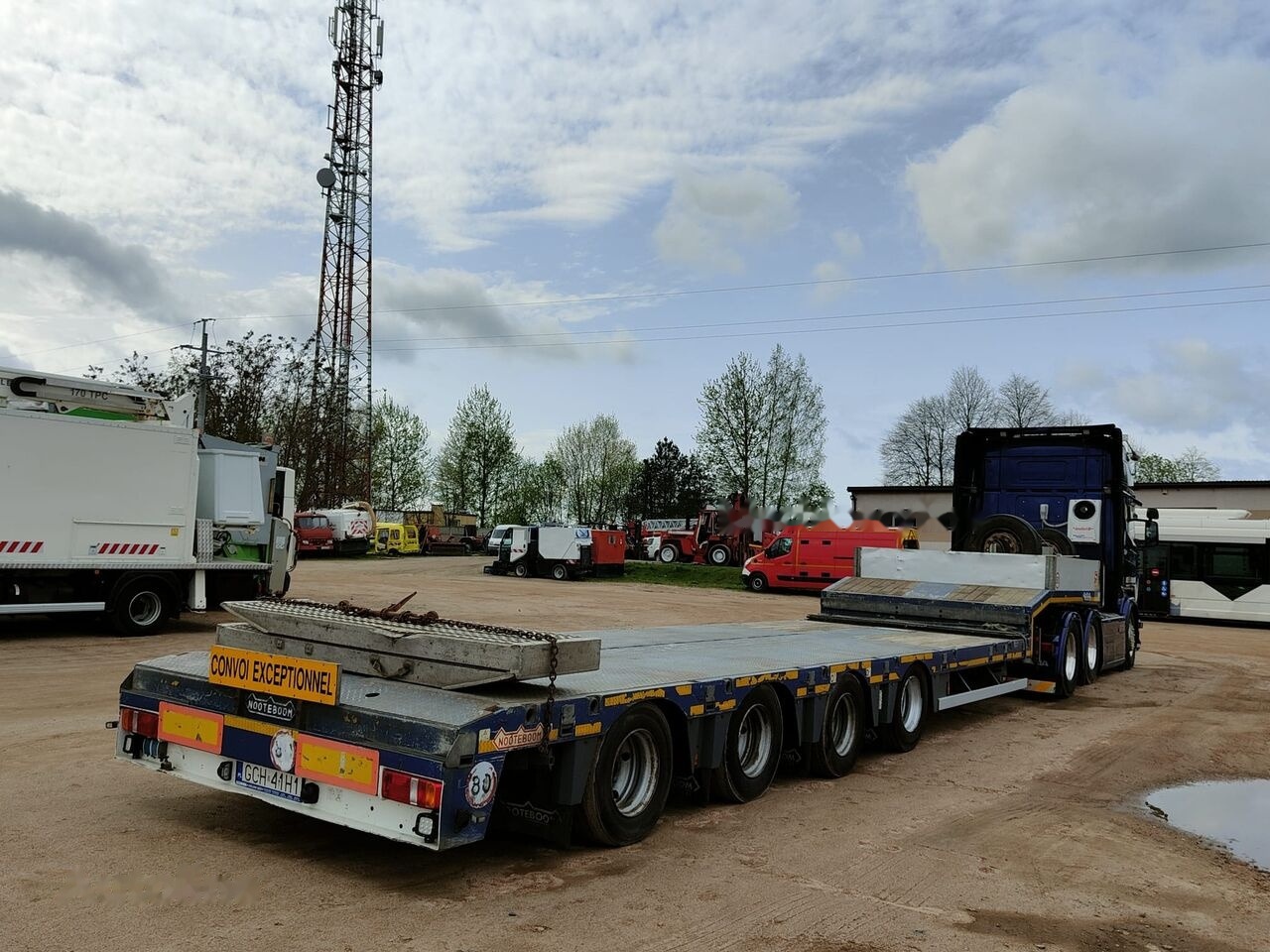 Nooteboom OSDS-58-04V 58 000 DMC Odstępstwa - Low loader semi-trailer: picture 1 Nooteboom OSDS-58-04V 58 000 DMC Odstępstwa - Low loader semi-trailer: picture 1