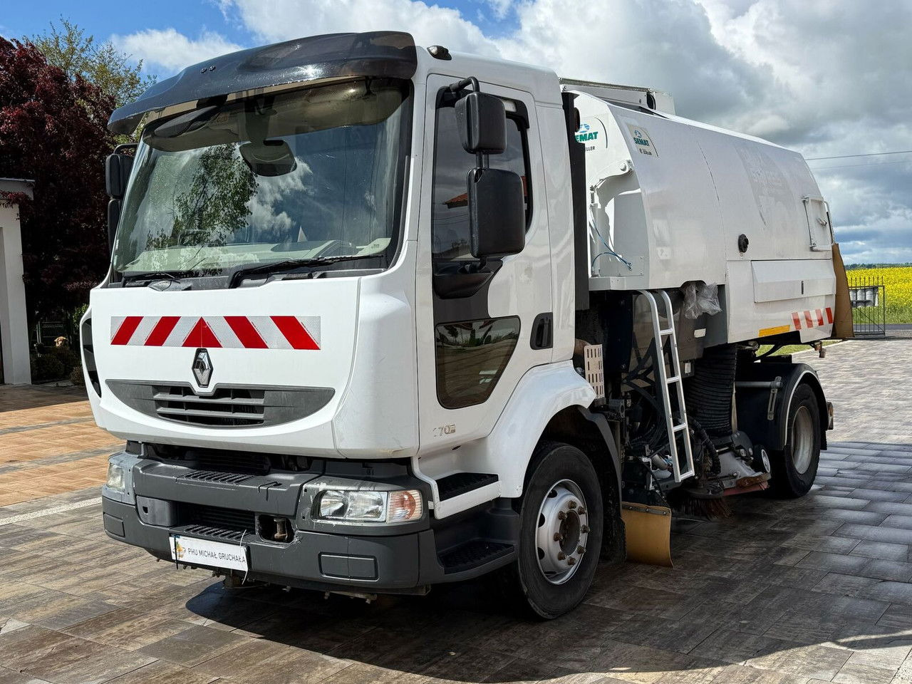 Renault Midlum 270 DXi - Road sweeper: picture 3 Renault Midlum 270 DXi - Road sweeper: picture 3