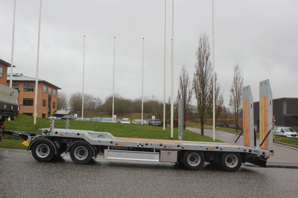AMT MA400 4 akslet maskinanhænger - Dropside/ Flatbed trailer: picture 4 AMT MA400 4 akslet maskinanhænger - Dropside/ Flatbed trailer: picture 4