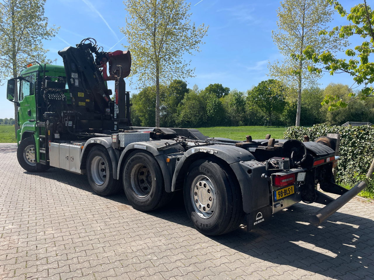 MAN TGS 35.420 met hiab 19tm Z kraan en 26t haakarm, bouwjaar 2018 - Container transporter/ Swap body truck, Crane truck: picture 2 MAN TGS 35.420 met hiab 19tm Z kraan en 26t haakarm, bouwjaar 2018 - Container transporter/ Swap body truck, Crane truck: picture 2